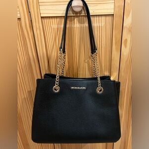Michael kora black shoulder bag